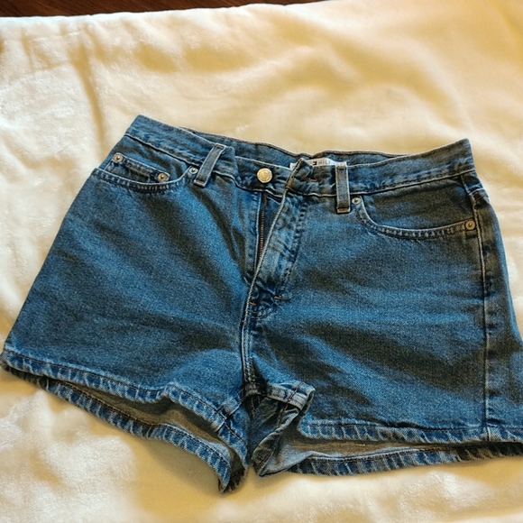 Tommy Girl Vtg. jean shorts Size 8 Jr. - Picture 2 of 6
